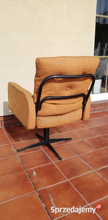 Fotel PRL unikat kręcony krzesło metalowy Sulbiny