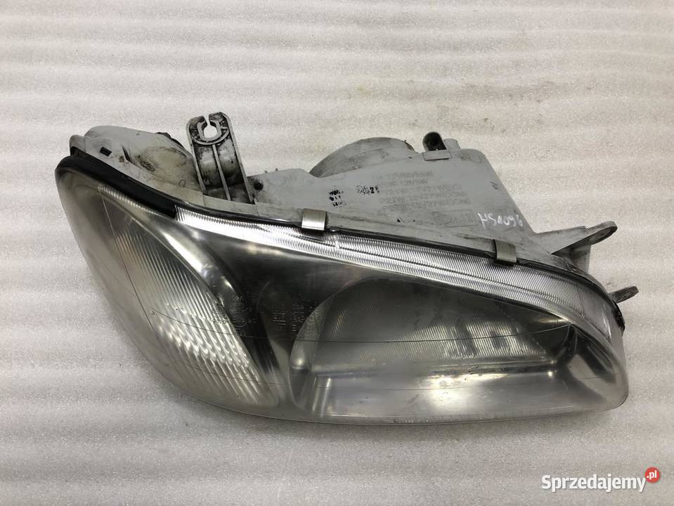 LAMPA PRAWY PRZÓD KIA CARNIVAL EU Lampy przeciwmgielne