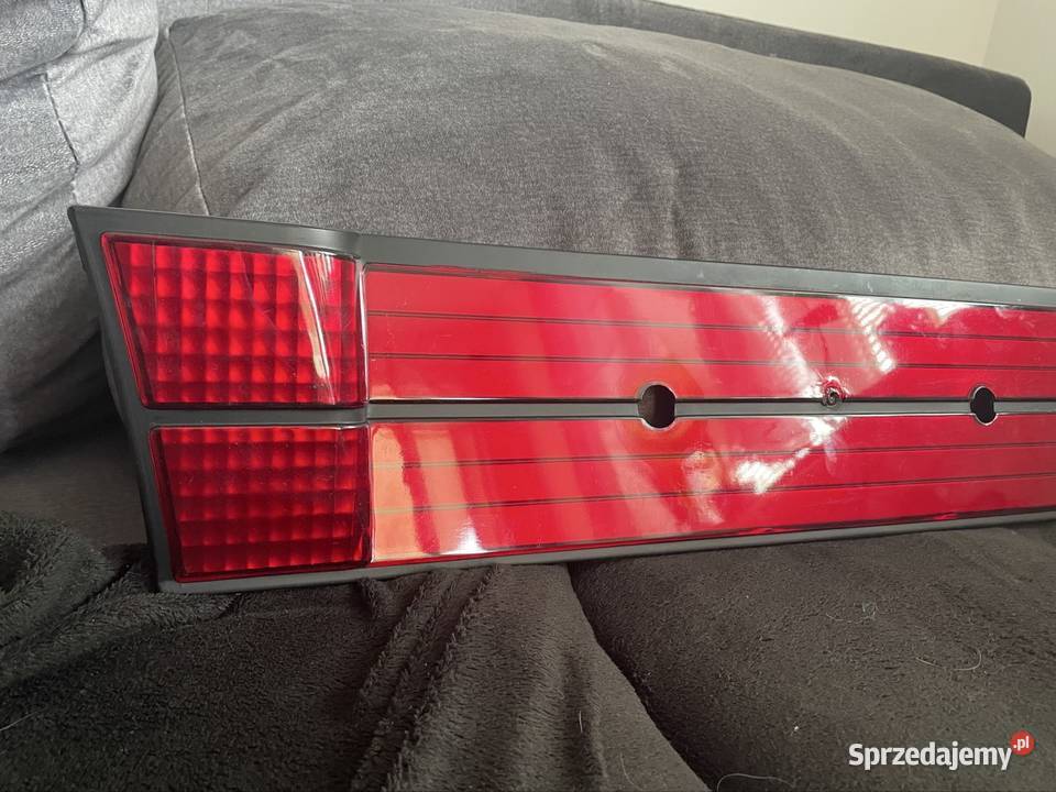 Blenda tylnej klapy BMW E34 nie HELLA Klapy bagażnika Kutno