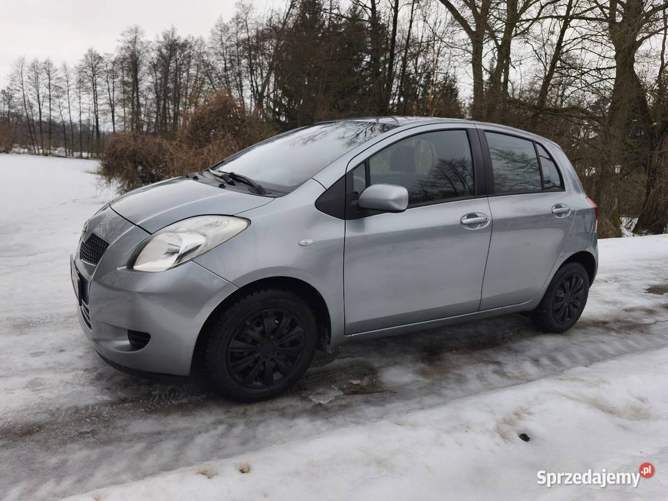 Toyota Yaris II 13 b 06rp mały przebieg do jazdy lubelskie Kraśnik