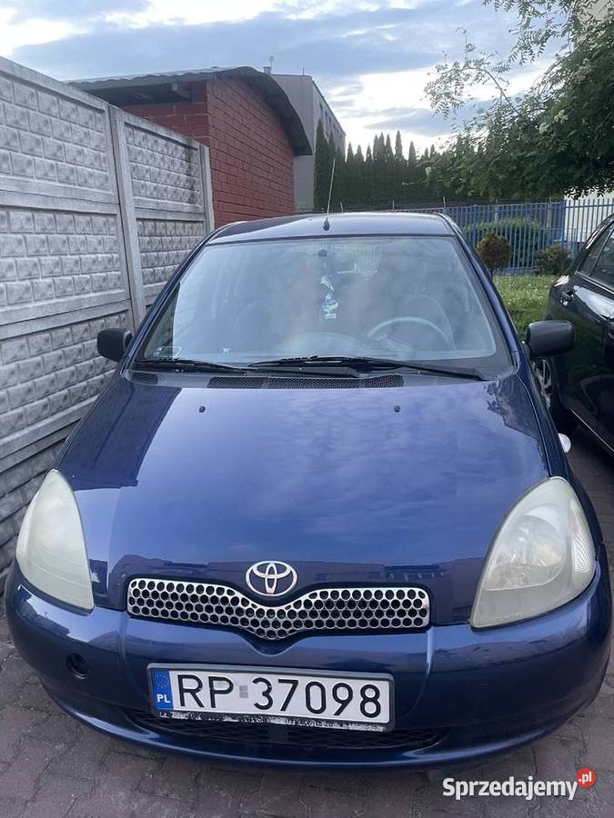 Toyota yaris 2000 klimatyzacja niski Przemyśl