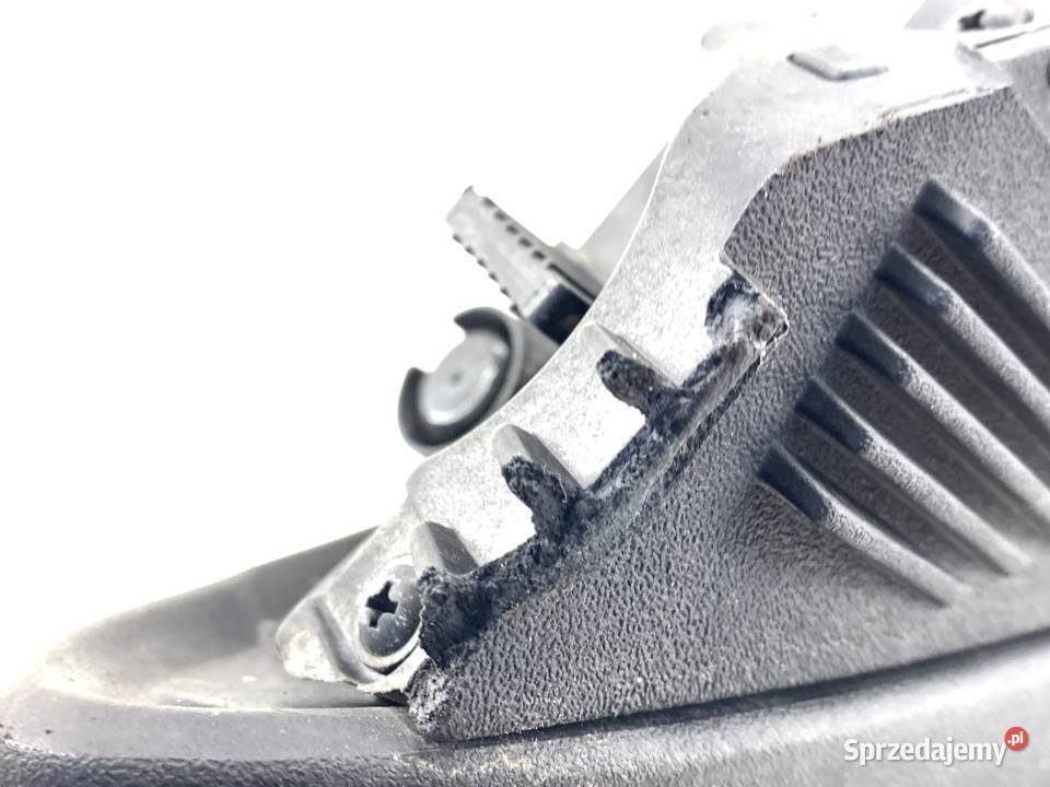 LAMPA DRL PRAWY PRZÓD HYUNDAI KONA 92208J92 osobowe