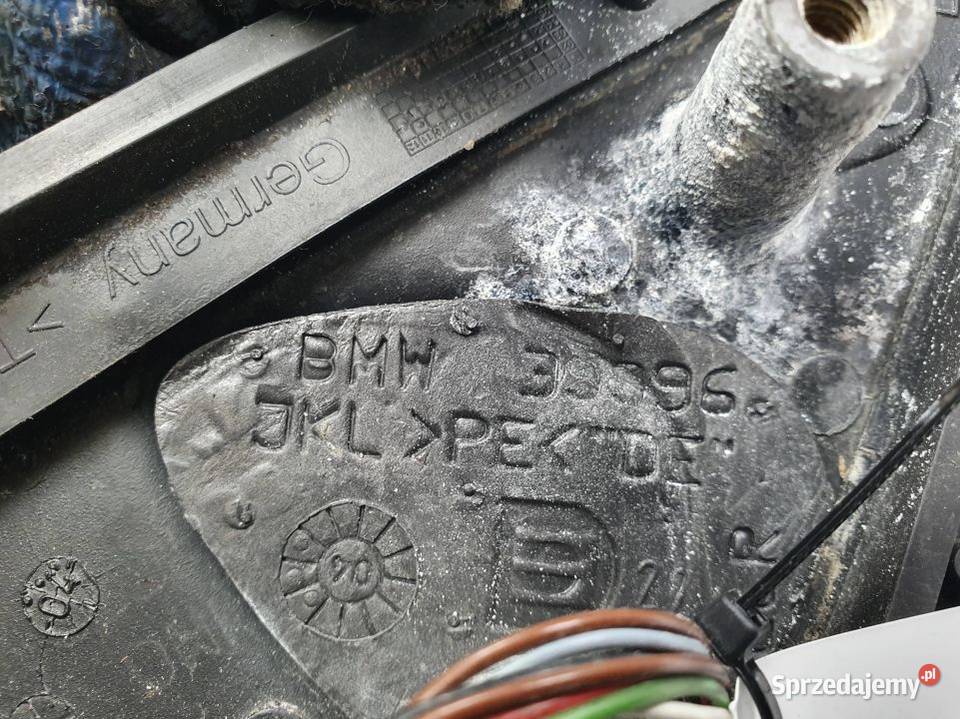 LUSTERKO PRAWE BMW E60 5 PIN EU Lipno