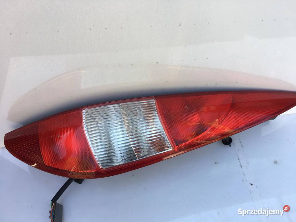 FORD MONDEO MK3 PRAWA LAMPA TYŁ KOMBI Ostroróg