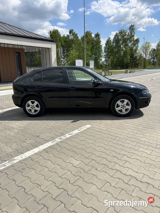 Leon 2005 r 16 LPG dobrze wyposażony sprawna Kielce