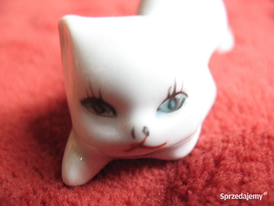Kot biały młody kotek porcelana 4 x 6 x 25 Siedlce