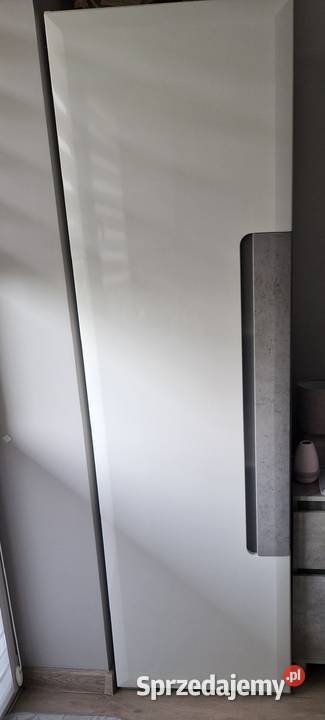 Meble z białego lakieru Radomsko