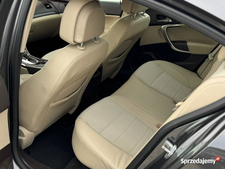 Sprzedam Opla insygnie nieuszkodzony łódzkie Mysłaków