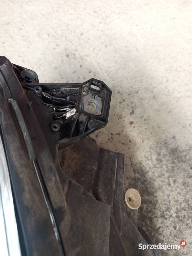 Reflektor prawy Merc a klasa a176 orginal osobowe Rzeszów