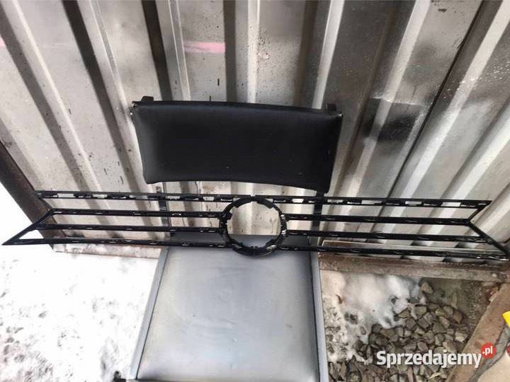 Passat B8 Grill atrapa z listwami chrom Rzeszów sprzedam