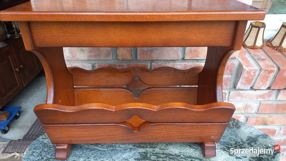 Gazetnik drewniany Stolik stojak na gazety z