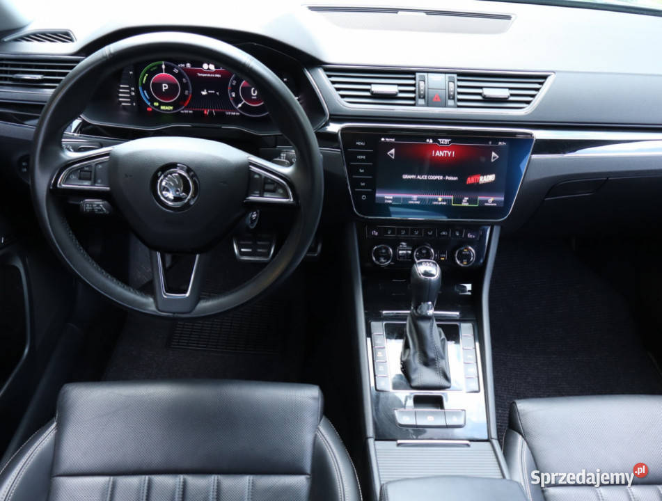 Skoda Superb iV 14 TSI PHEV gniazdo USB mazowieckie