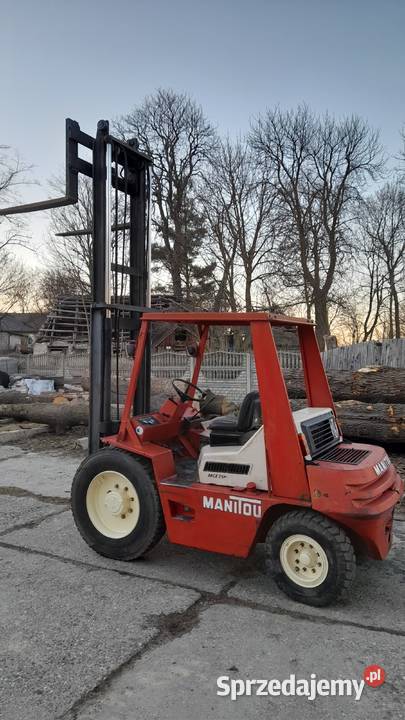 wózek widłowy terenowy Manitou MCE25H przesuw Wózki widłowe Wolbrom