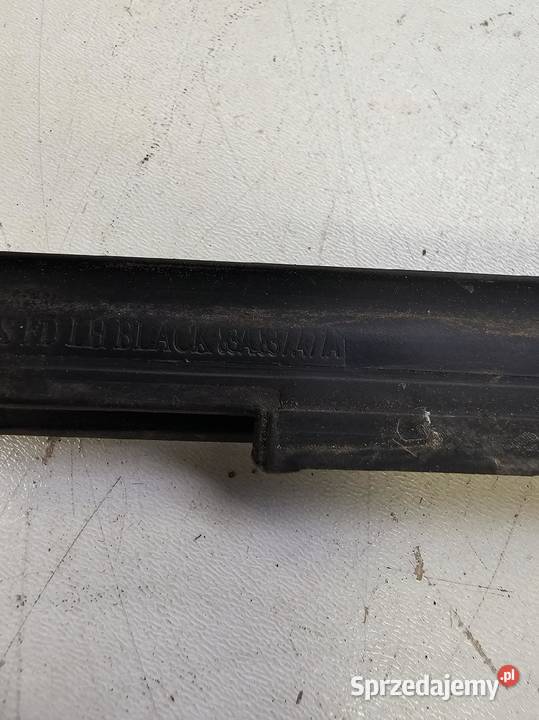 LISTWA DRZWI LEWY PRZÓD AUDI Q3 F3 83A837447A sprzedam