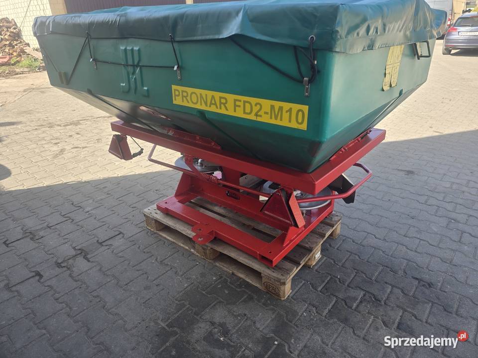 Rozsiewacz siewnik do nawozów nieuszkodzony Maszyny rolnicze Czyżew