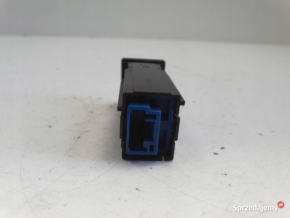 Toyota Corolla E21 PRZYCISK GRZANIA FOTELA