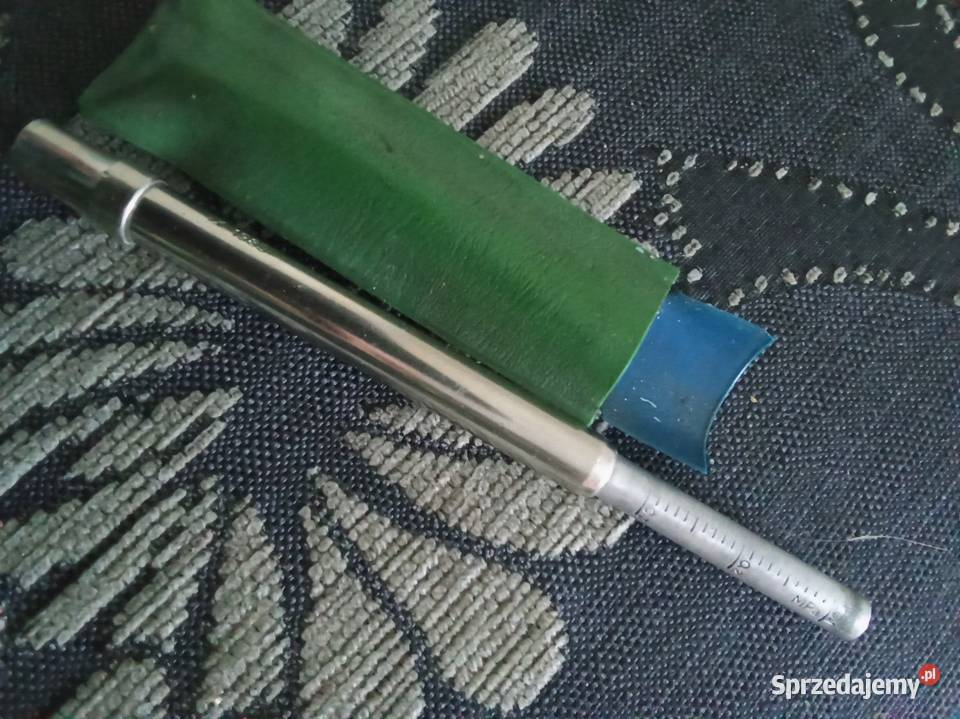 Ciśnieniomierz do opon PRL Ostrów Wielkopolski sprzedam