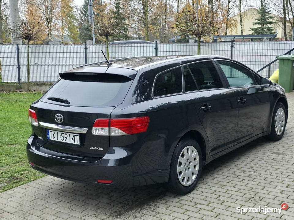 Toyota Avensis 18 Benzyna Serwisowany Gwarancja Piekoszów