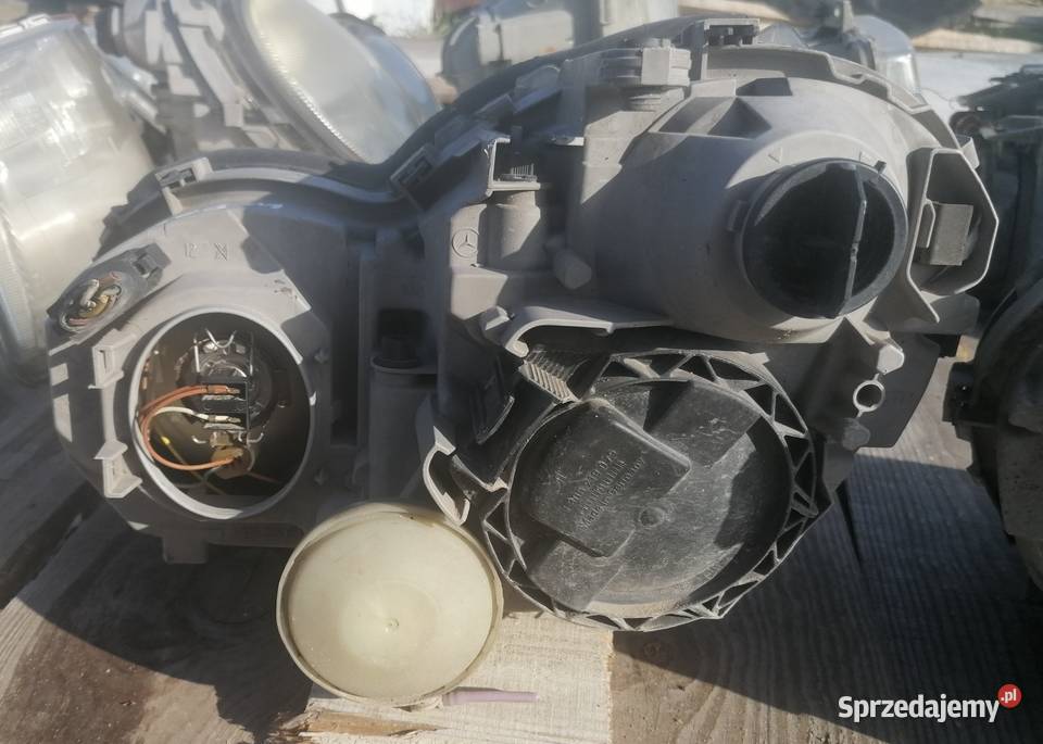 Lampy Przód Komplet Mercedes W203 osobowe Pozostałe Pogorzelec