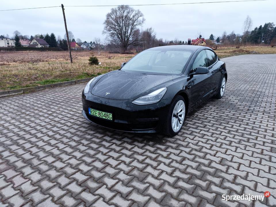 Tesla Model 3 Long Range AWD lifcie model 2021 automatyczna Mogielnica