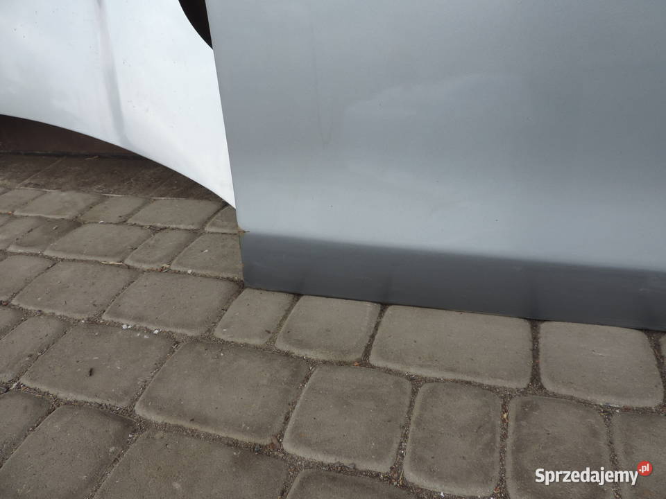 DRZWI PRAWY PRZÓD TOYOTA YARIS II HB 5D 1F8 Nowy Sącz