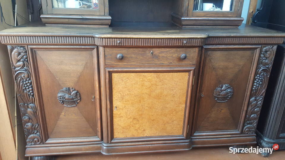 Piękny kredens drewniany Morawica
