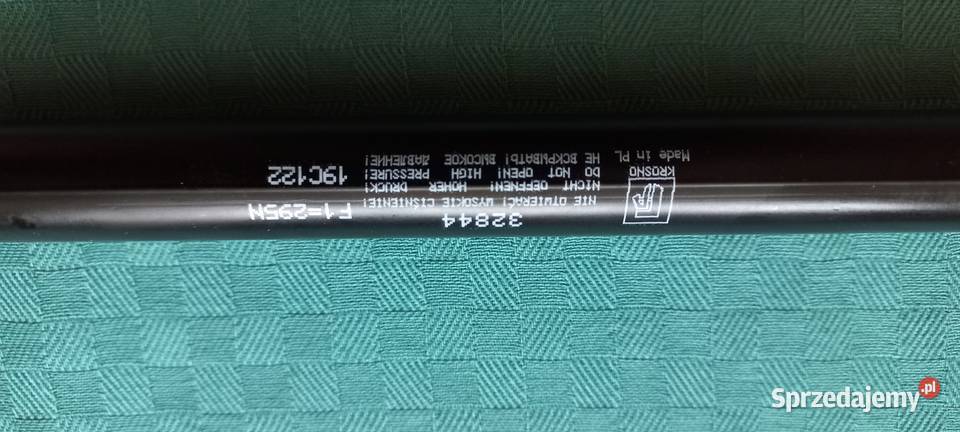 Nowy komplet siłowników klapy Pruszcz Gdański