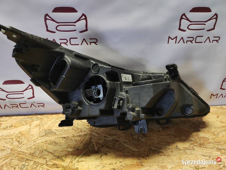 Lampa Lewy Przód Opel Astra V K 39077800 osobowe wielkopolskie Pleszew