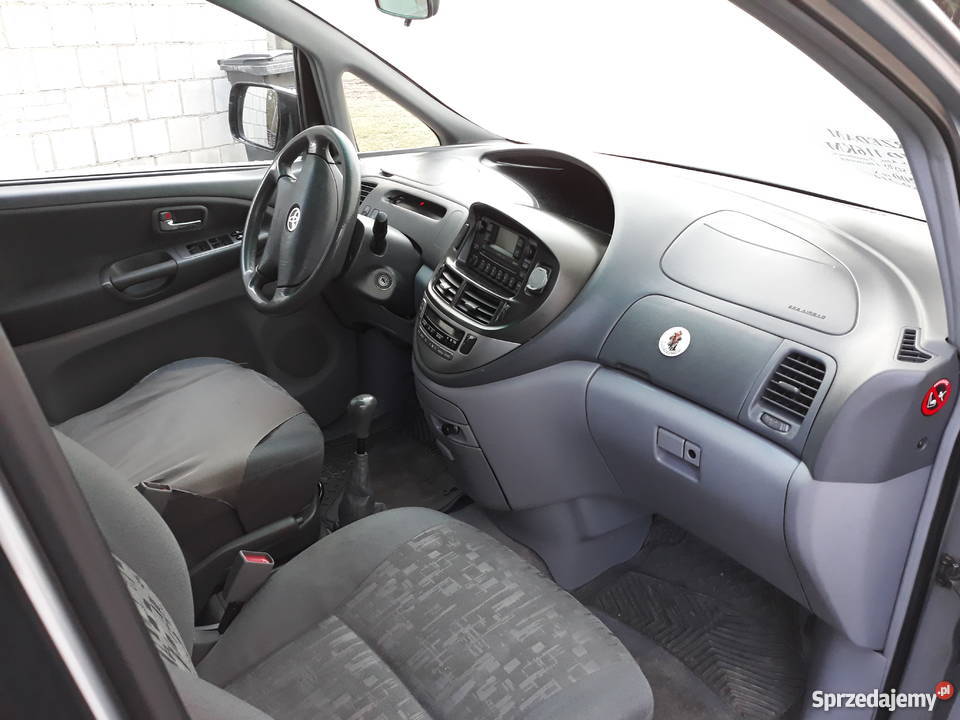 Toyota Previa 7 osobowa w pełni sprawna ABS Nowa Góra