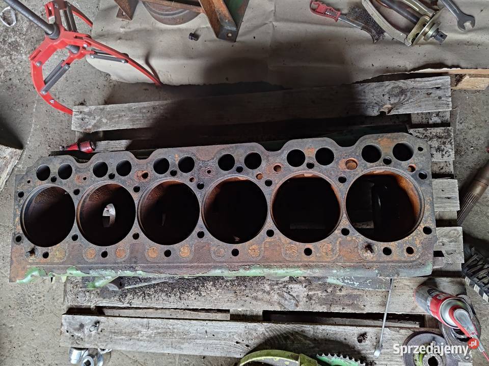 Silnik John Deere blok 6 cylindrów typ 6359 świętokrzyskie Bukowie