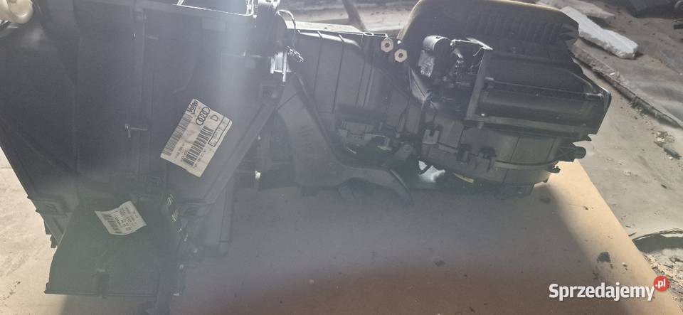 Dmuchawa zestaw nawiewów Audi A3 8P Lift osobowe pomorskie Słupsk