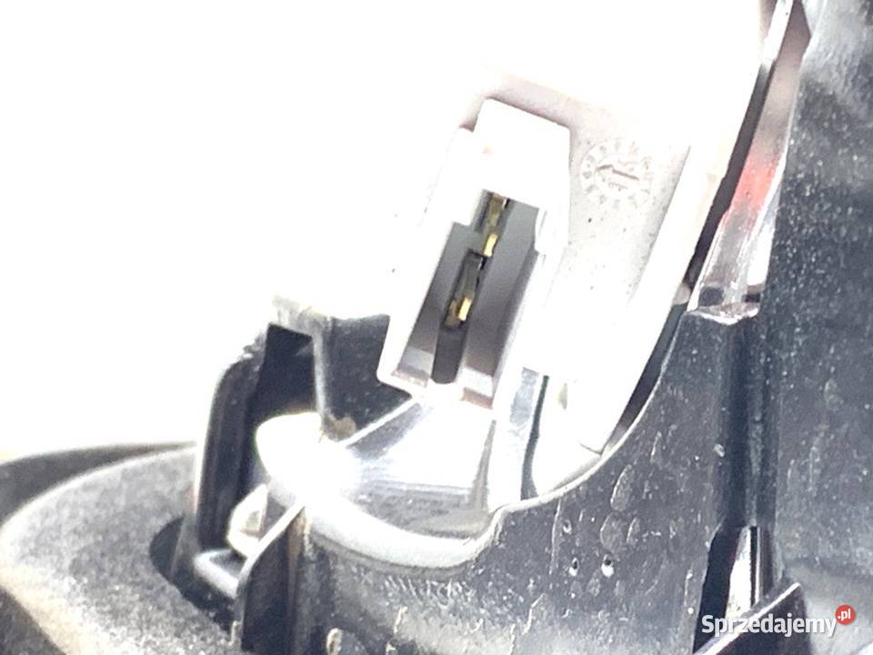 LAMPA TYŁ PRAWA WEWNĘTRZNA OPEL CORSA E 39012624 podkarpackie