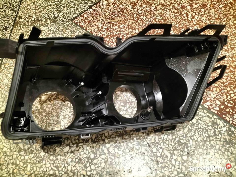 Obudowa lampy przedniej lewej BMW E46 SEDAN Lampy przednie