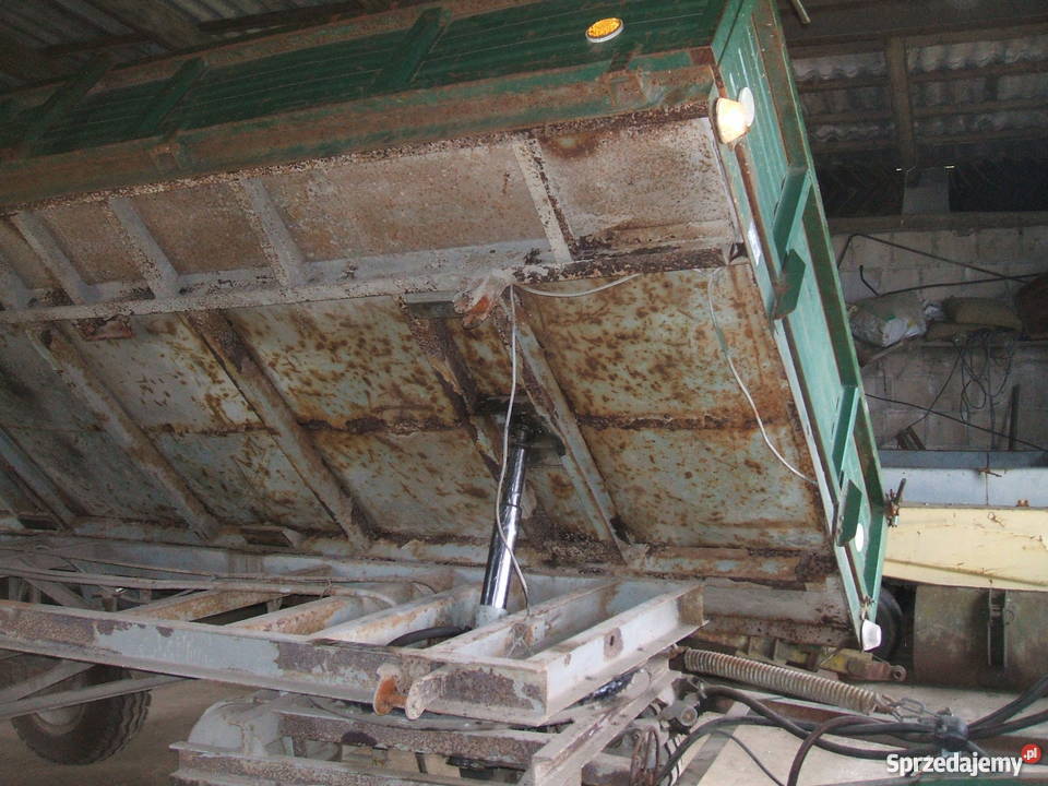 Przyczepa rolnicza D732 wywrotka zarejestrowana nieuszkodzony Garbów