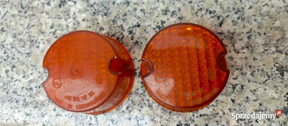 Dwa klosze do kierunkowskazów jawa cz sprzedam