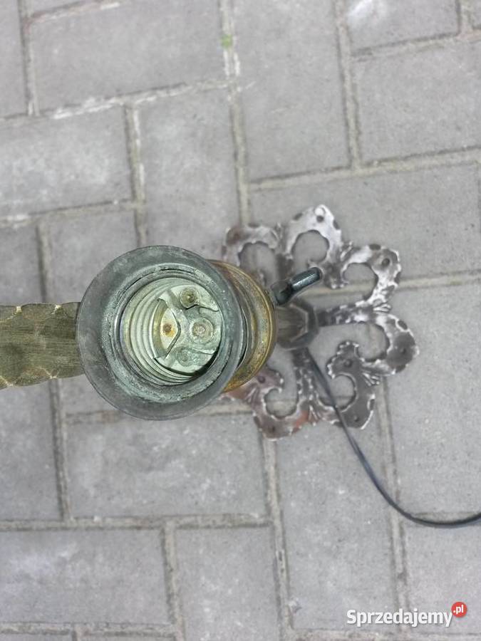 STARA LAMPA Z PRZYKRECANA PODSTAWA sprzedam