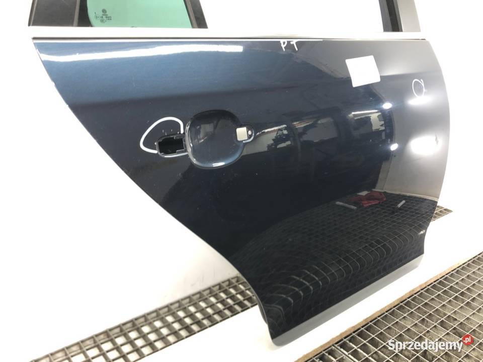 DRZWI PRAWY TYŁ VW GOLF VI Kombi 0914