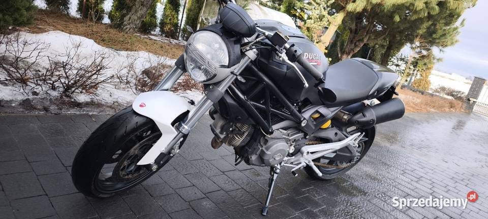 Ducati Monster 696 czterosuwowy Józefów-Pociecha sprzedam
