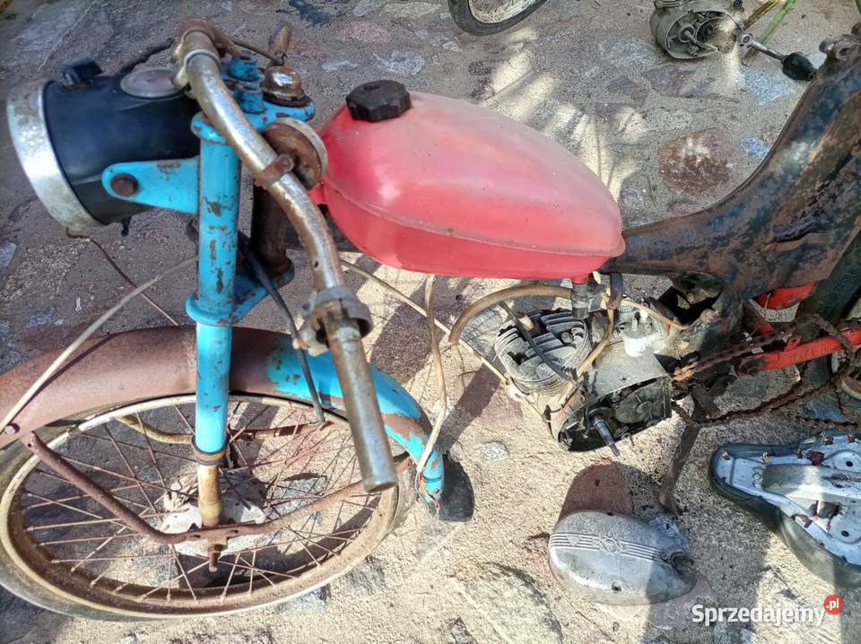 Motorower komar Rok produkcji 1978 Nowogród Bobrzański