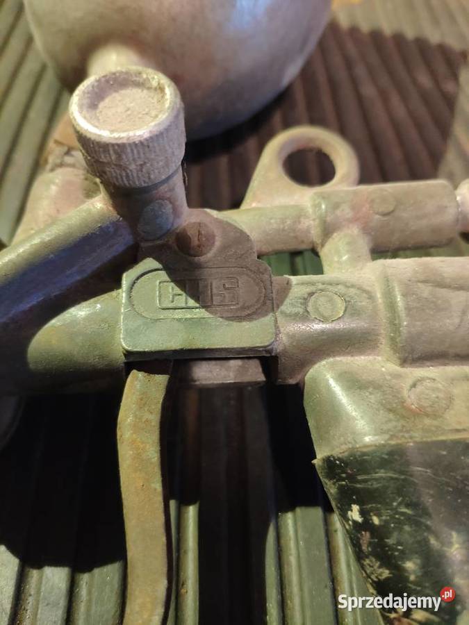 Stary polski pistolet lakierniczy CHS