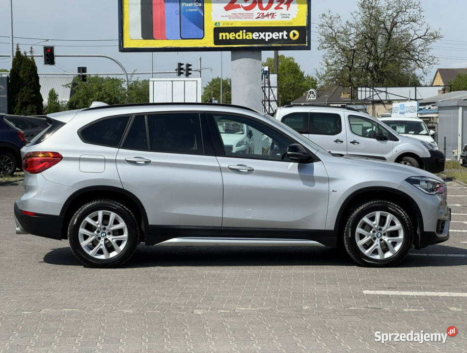 BMW X1 FILMAutomatNISKI PRZEBIEGSport LineRoczna