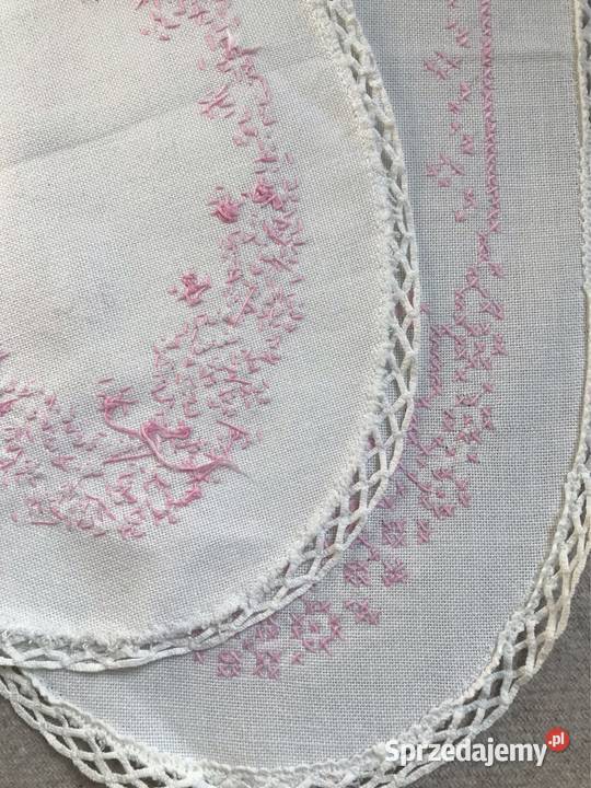 Zestaw dwóch owalnych serwetek retro haft Warszawa