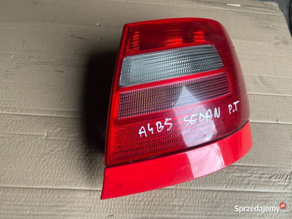 Lampa prawy tył Audi a4 b5 sedan 8d0945096c Bydgoszcz
