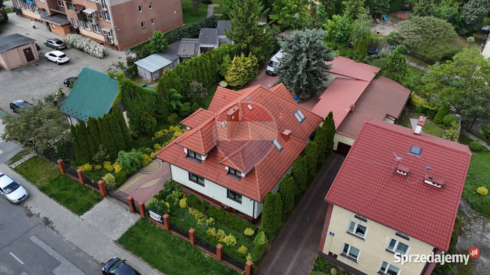 Dom z domkiem gościnnym i ogrodem Radom