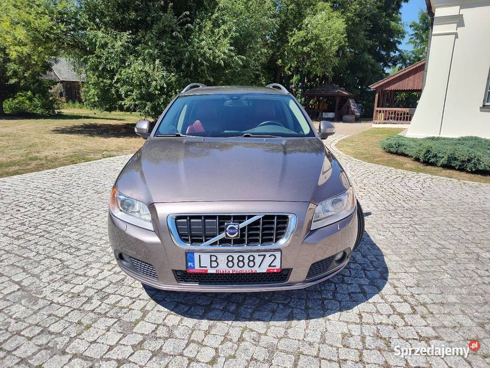 Volvo V70 24D5 absolutny full 315km Turka