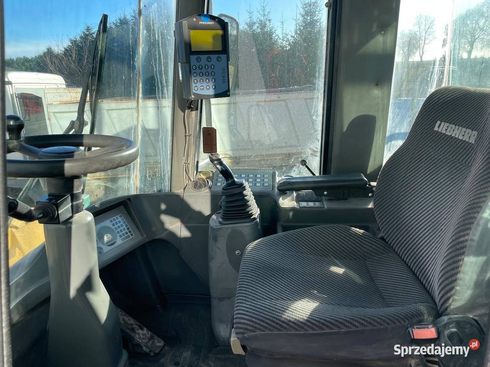 Liebherr L 574 2002 r Ładowarka czołowa z Wagą wielkopolskie Złotów