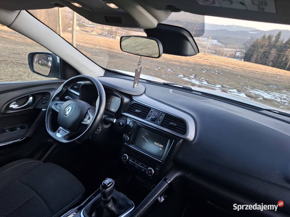 Kadjar 16 TDi 2016r 4x4 bełny pakiet wyposażenia Rok produkcji 2016 Kadjar Limanowa