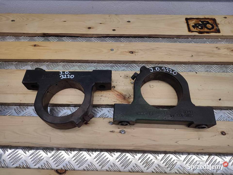 Ucho mostu John Deere 3220 64753350