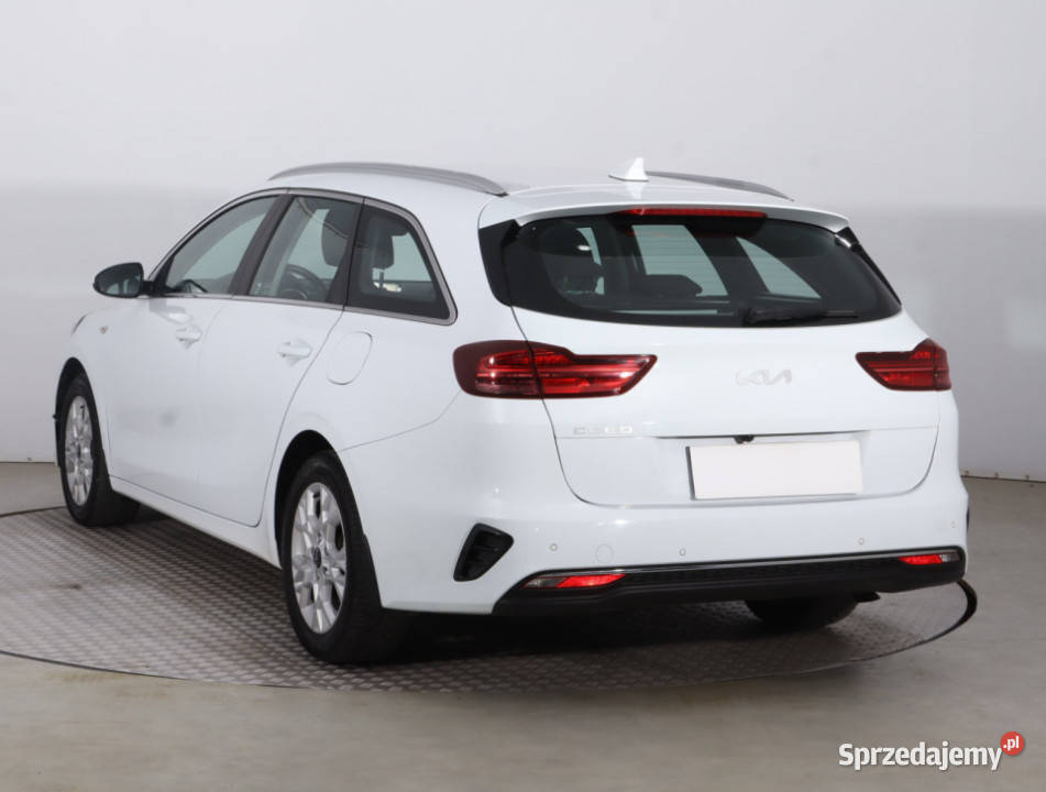 Kia Ceed 15 TGDI Rok produkcji 2023