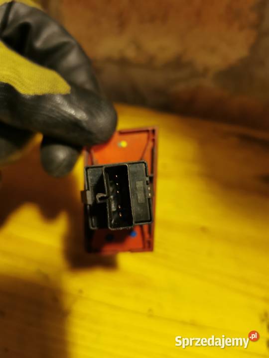 Włącznik świateł awaryjnych 13138255 Opel Vectra małopolskie sprzedam